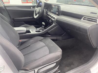 2021 Kia K5 LXS - Photo 12 - Columbia, SC 29210