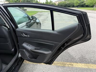 2020 Nissan Altima 2.5 SR - Photo 11 - Columbia, SC 29210