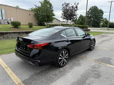 2020 Nissan Altima 2.5 SR - Photo 3 - Columbia, SC 29210