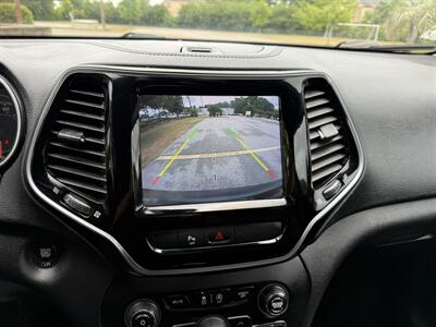 2020 Jeep Cherokee Limited   - Photo 22 - Columbia, SC 29210