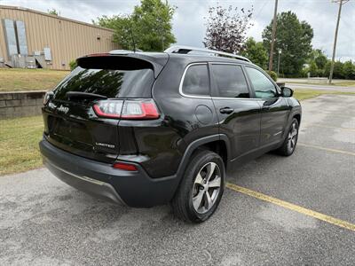 2020 Jeep Cherokee Limited   - Photo 3 - Columbia, SC 29210