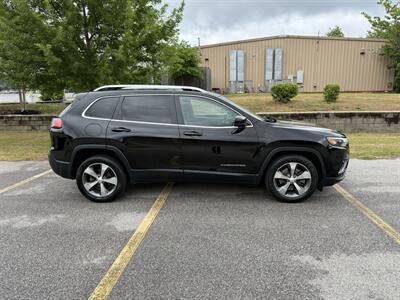 2020 Jeep Cherokee Limited   - Photo 2 - Columbia, SC 29210