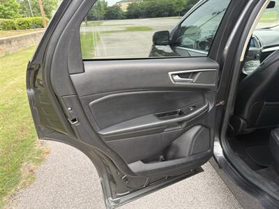 2020 Ford Edge SEL   - Photo 16 - Columbia, SC 29210