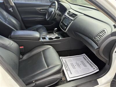 2018 Nissan Altima 2.5 SR - Photo 15 - Columbia, SC 29210