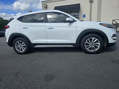 2018 Hyundai Tucson SEL   - Photo 2 - Columbia, SC 29210