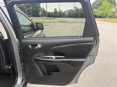 2020 Dodge Journey Crossroad   - Photo 11 - Columbia, SC 29210
