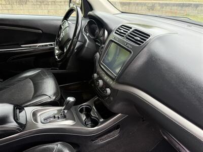 2020 Dodge Journey Crossroad   - Photo 15 - Columbia, SC 29210