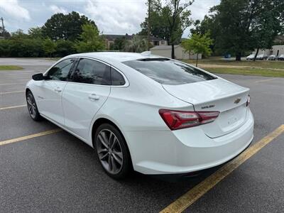 2022 Chevrolet Malibu LT - Photo 5 - Columbia, SC 29210