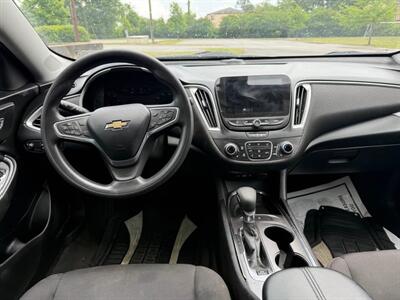 2022 Chevrolet Malibu LT - Photo 11 - Columbia, SC 29210
