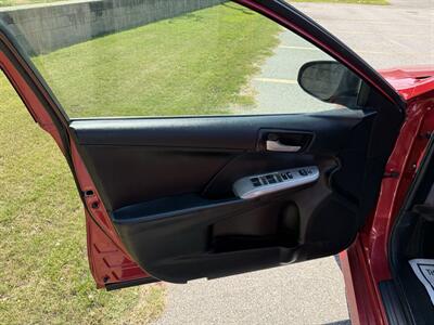 2014 Toyota Camry SE - Photo 12 - Columbia, SC 29210