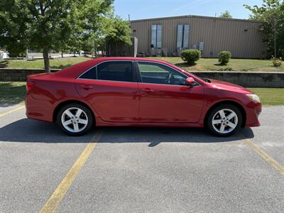 2014 Toyota Camry SE - Photo 2 - Columbia, SC 29210