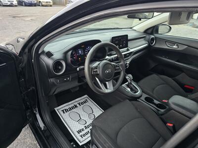2019 Kia Forte FE   - Photo 9 - Columbia, SC 29210