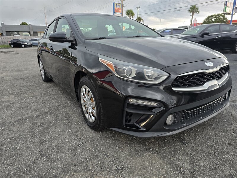 2019 Kia Forte FE - Photo 1 - Columbia, SC 29210