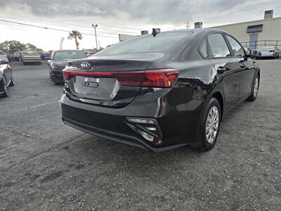 2019 Kia Forte FE   - Photo 5 - Columbia, SC 29210