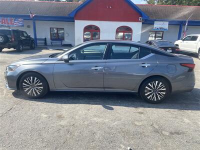 2023 Nissan Altima 2.5 SV - Photo 2 - Columbia, SC 29210