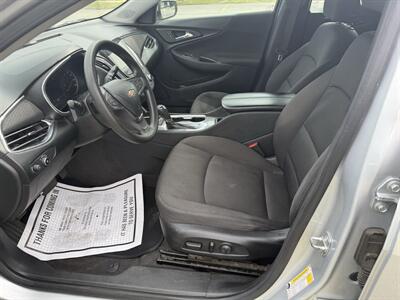 2020 Chevrolet Malibu LT - Photo 17 - Columbia, SC 29210