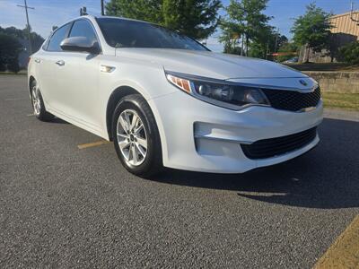 2017 Kia Optima LX Sedan