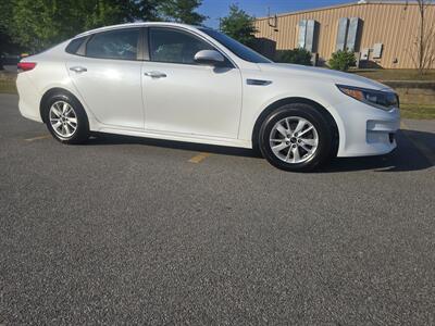 2017 Kia Optima LX   - Photo 2 - Columbia, SC 29210