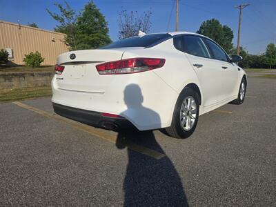 2017 Kia Optima LX   - Photo 4 - Columbia, SC 29210