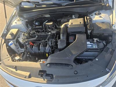 2017 Kia Optima LX   - Photo 22 - Columbia, SC 29210