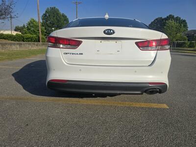 2017 Kia Optima LX   - Photo 5 - Columbia, SC 29210