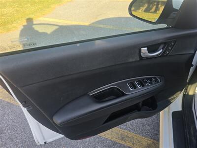 2017 Kia Optima LX   - Photo 18 - Columbia, SC 29210