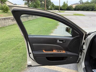 2011 Cadillac STS V6 Premium - Photo 15 - Columbia, SC 29210