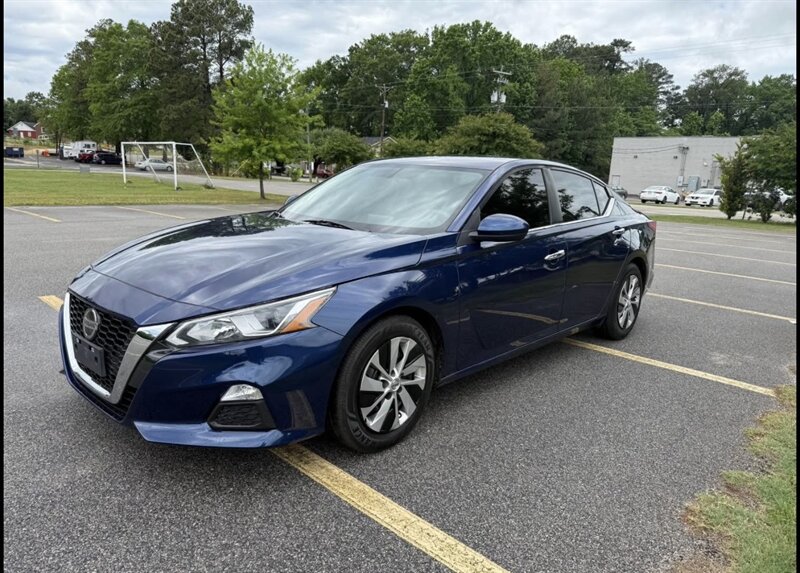 2019 Nissan Altima 2.5 S   - Photo 1 - Columbia, SC 29210