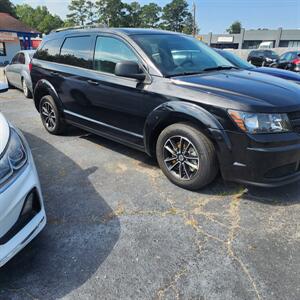 2018 Dodge Journey SE   - Photo 4 - Columbia, SC 29210