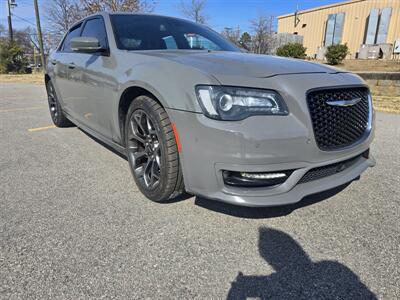 2018 Chrysler 300 Series S   - Photo 3 - Columbia, SC 29210