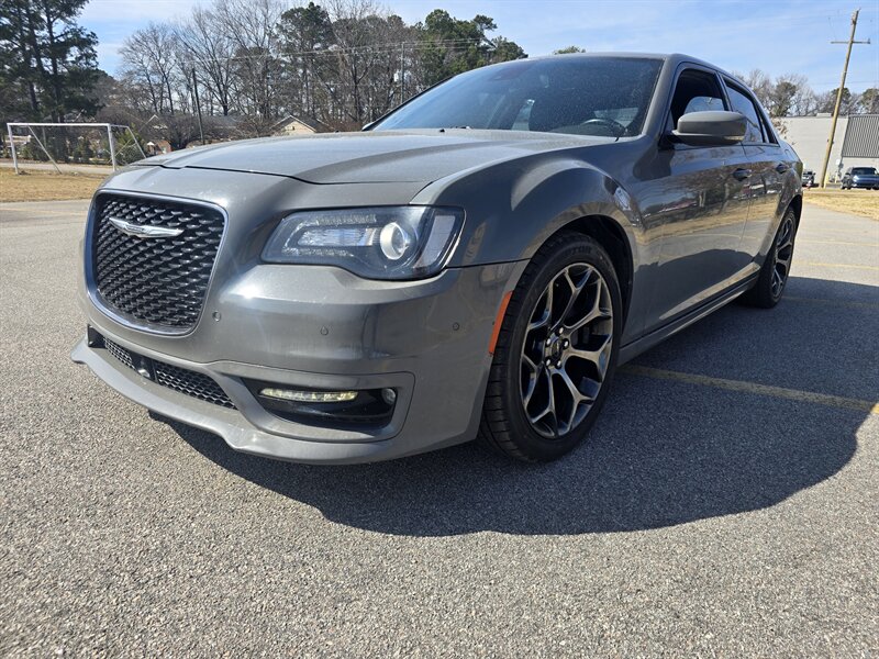 2018 Chrysler 300 S