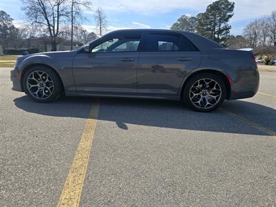 2018 Chrysler 300 Series S   - Photo 6 - Columbia, SC 29210