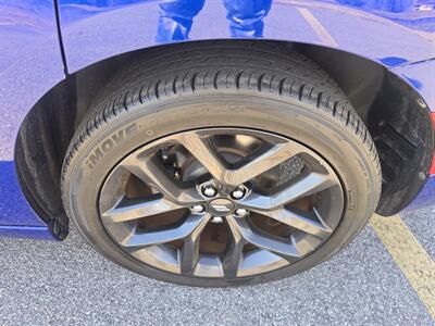 2021 Dodge Charger SXT - Photo 8 - Columbia, SC 29210