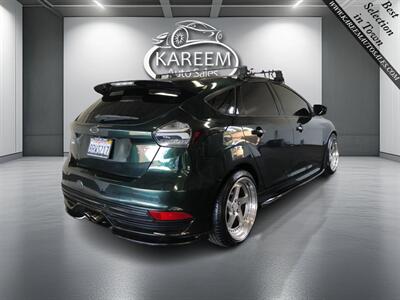2017 Ford Focus ST   - Photo 5 - Sacramento, CA 95825