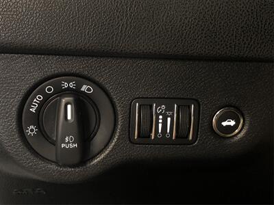 2014 Chrysler 300 S   - Photo 28 - Sacramento, CA 95825