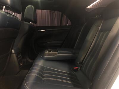 2014 Chrysler 300 S   - Photo 10 - Sacramento, CA 95825