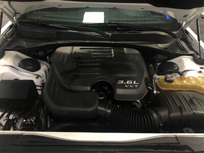 2014 Chrysler 300 S   - Photo 11 - Sacramento, CA 95825