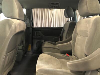 2010 Toyota Sienna LE 7-Passenger   - Photo 10 - Sacramento, CA 95825
