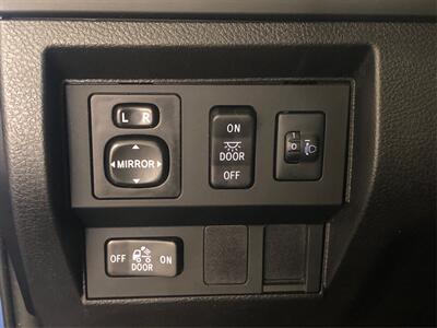 2014 Toyota Tundra SR5   - Photo 26 - Sacramento, CA 95825
