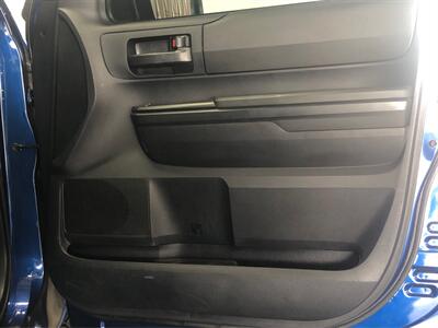 2014 Toyota Tundra SR5   - Photo 17 - Sacramento, CA 95825