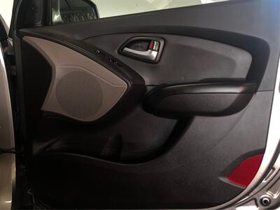 2012 Hyundai TUCSON GLS   - Photo 17 - Sacramento, CA 95825