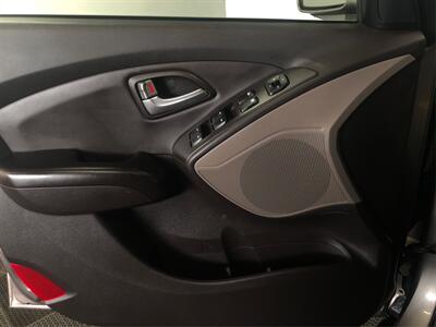 2012 Hyundai TUCSON GLS   - Photo 16 - Sacramento, CA 95825
