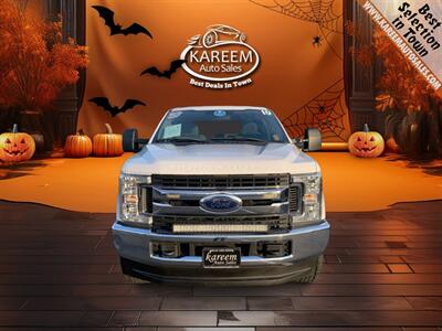 2019 Ford F-350 Super Duty XL   - Photo 2 - Sacramento, CA 95825