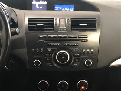 2013 Mazda Mazda3 i Touring   - Photo 13 - Sacramento, CA 95825
