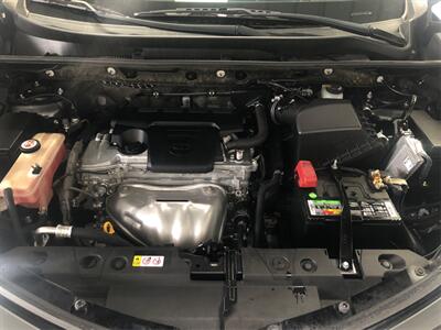 2018 Toyota RAV4 SE   - Photo 11 - Sacramento, CA 95825