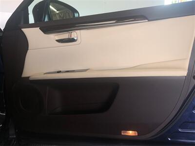 2017 Lexus ES 350   - Photo 18 - Sacramento, CA 95825