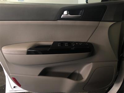 2018 Kia Sportage EX   - Photo 16 - Sacramento, CA 95825