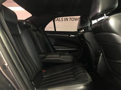 2018 Chrysler 300 S - Photo 9 - Sacramento, CA 95825