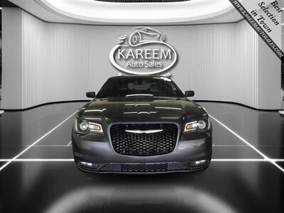 2018 Chrysler 300 S - Photo 2 - Sacramento, CA 95825