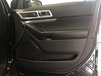 2015 Ford Explorer XLT   - Photo 16 - Sacramento, CA 95825